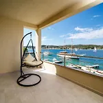 Guliva - Sunny Vacation Paradise