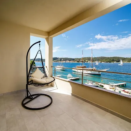 Guliva - Sunny Vacation Paradise