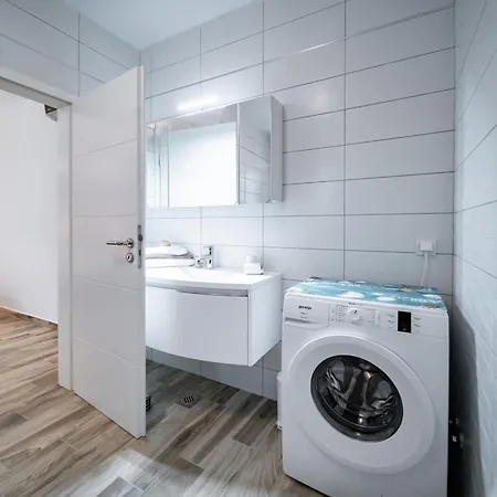 Guliva - Sunny Vacation Paradise Apartment Supetarska Draga