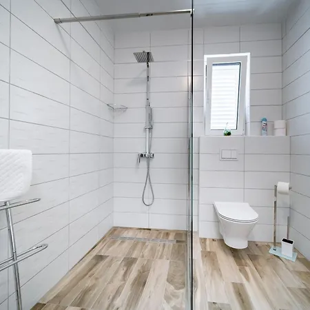 Guliva - Sunny Vacation Paradise Apartament *