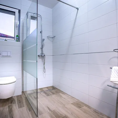 Guliva - Sunny Vacation Paradise Apartment *