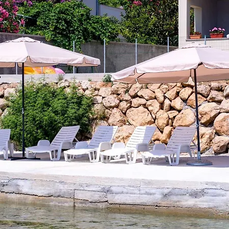 Guliva - Sunny Vacation Paradise Apartment