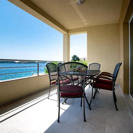 Guliva - Sunny Vacation Paradise Appartamento *