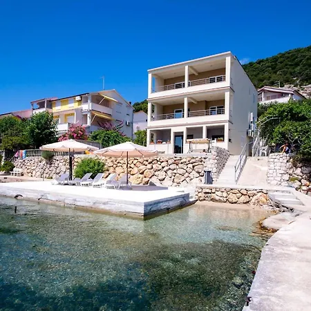 Guliva - Sunny Vacation Paradise * Supetarska Draga