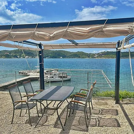 Guliva - Sunny Vacation Paradise Appartamento Supetarska Draga